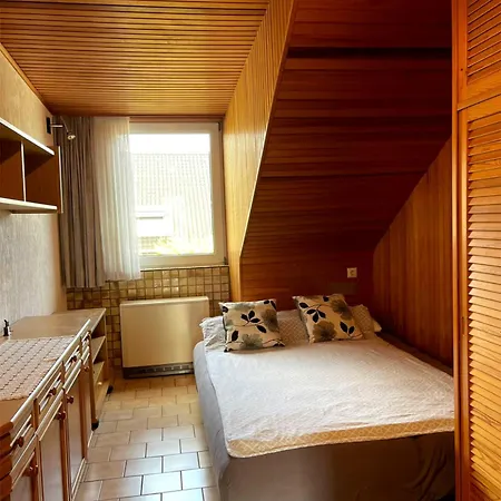 Apartment Nahe Dusseldorf Flughafen Und Messe, Charmante 3-zimmer-wohnung Mit Kuche *